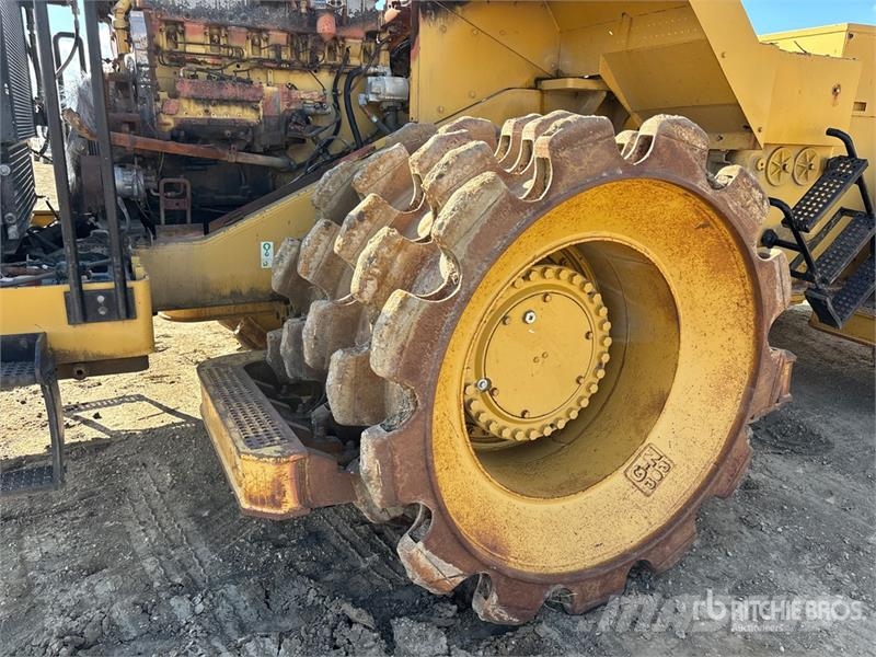 CAT 826G Kompaktorji tal