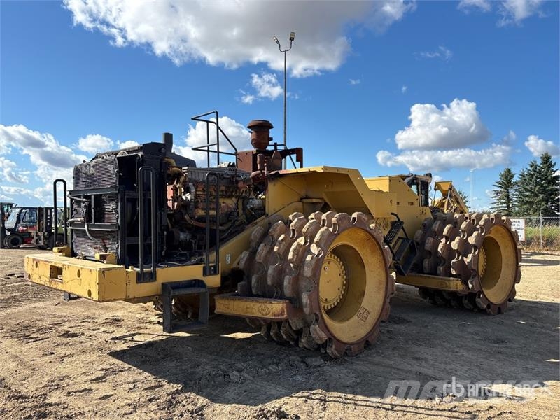 CAT 826G Kompaktorji tal