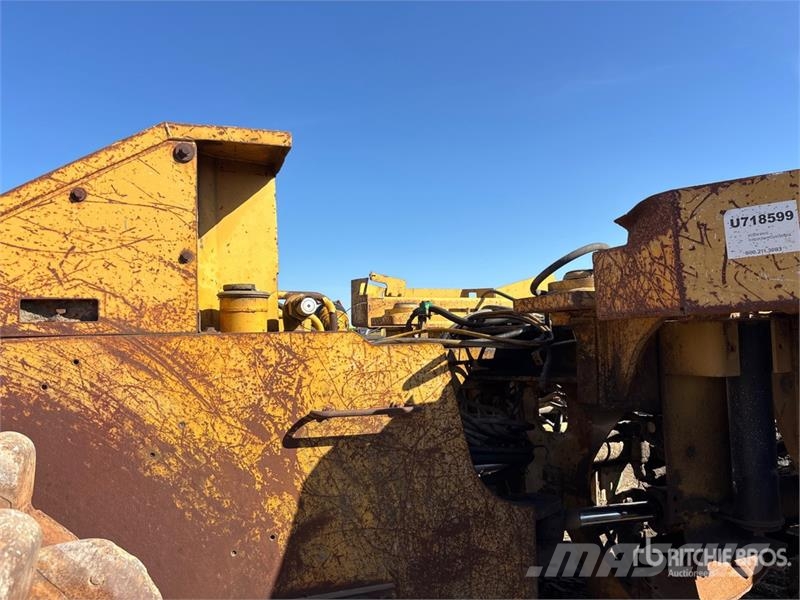 CAT 826G ضاغطات التربة