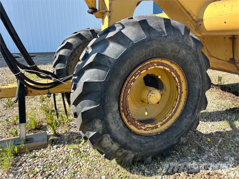 CAT 8C 4 Tire Hydraulic Pull Scraper Schaber