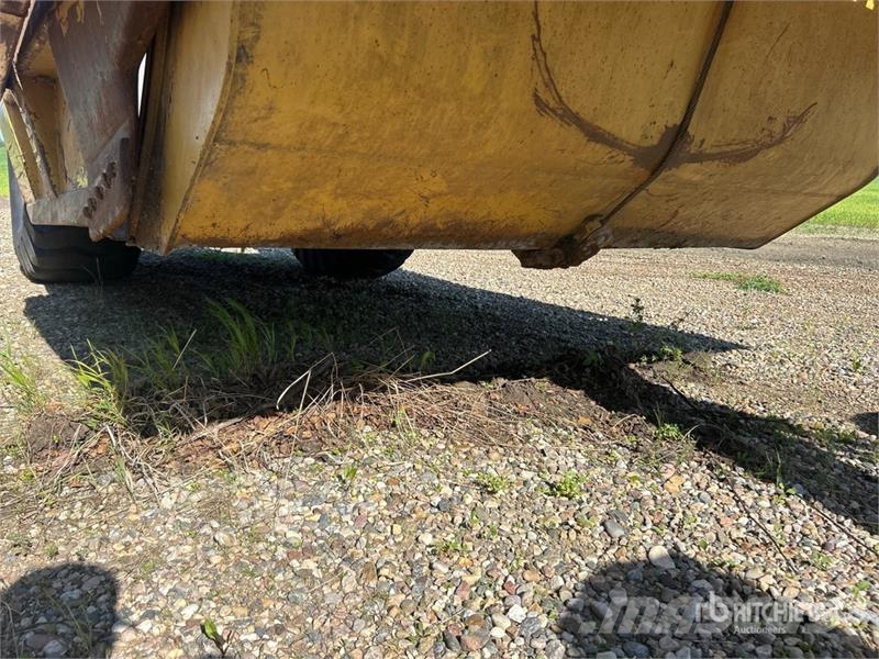 CAT 8C 4 Tire Hydraulic Pull Scraper Schaber
