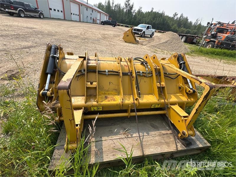 CAT 90 in Multipurpose Backhoe Loader Bucket (Unused) Kovalar