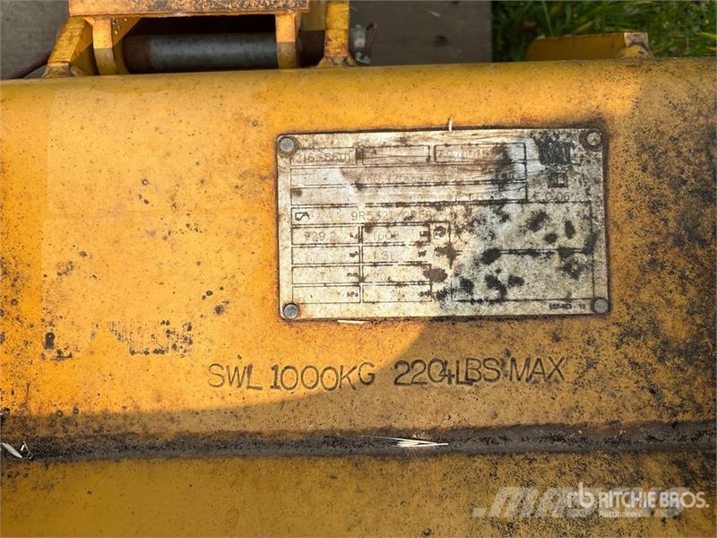 CAT 90 in Multipurpose Backhoe Loader Bucket (Unused) Kovalar