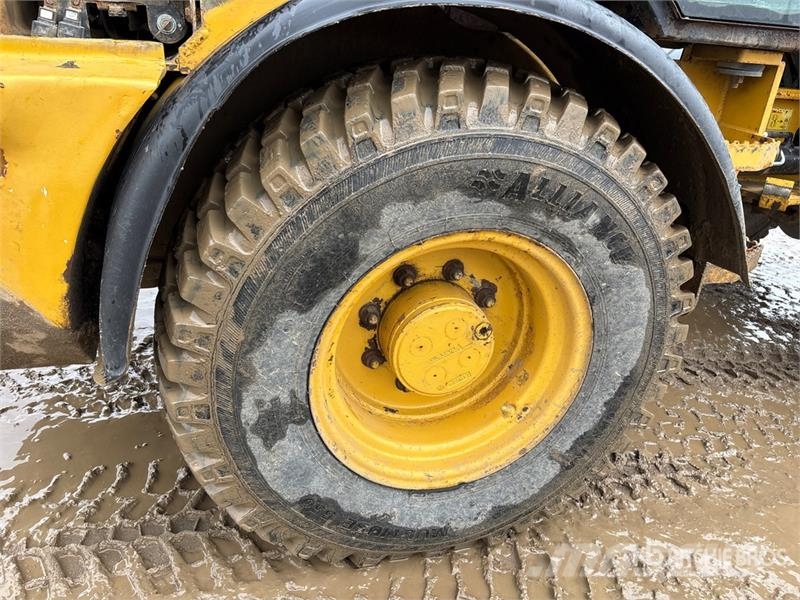 CAT 908H Cargadoras sobre ruedas