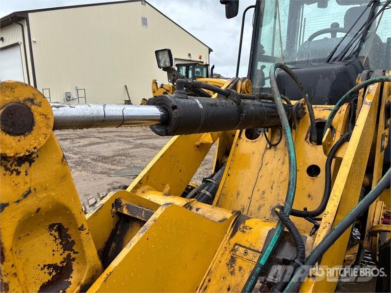 CAT 908H Cargadoras sobre ruedas