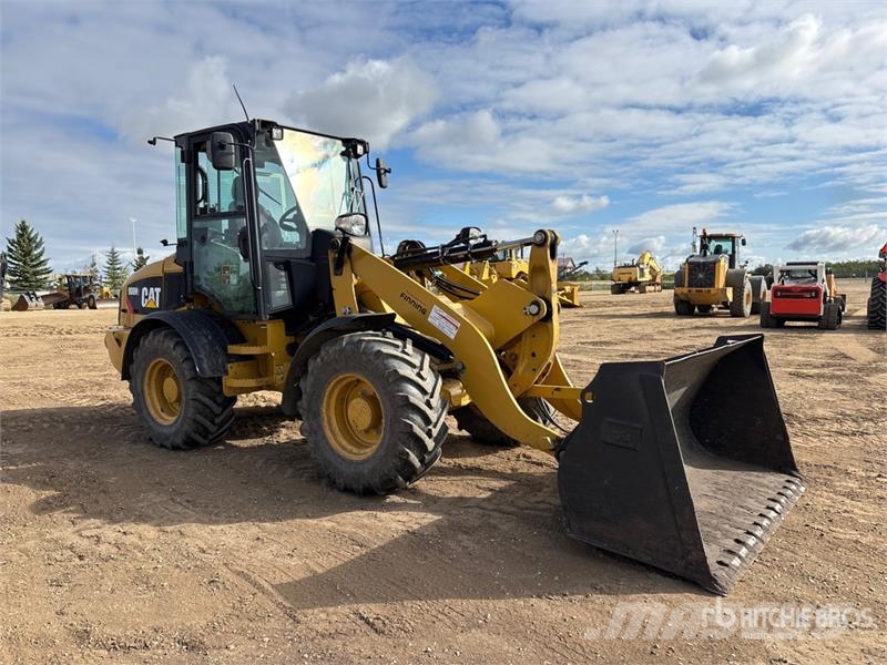 CAT 908H2 Wheel Loader Gumikerekes homlokrakodók
