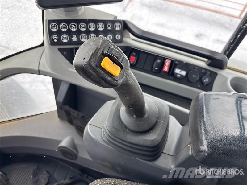 CAT 924 K Wheel Loader 휠로우더