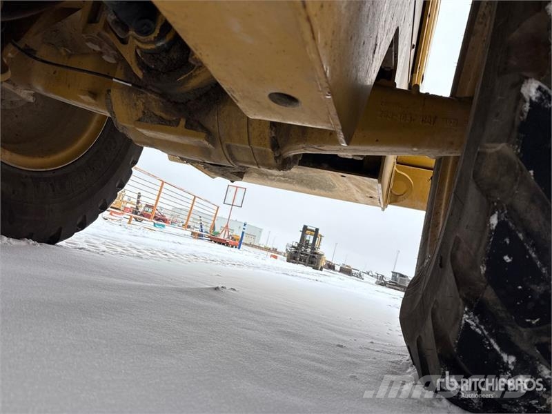 CAT 924 K Wheel Loader 휠로우더
