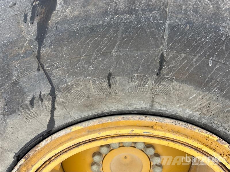 CAT 924 K Wheel Loader 휠로우더