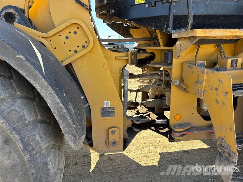 CAT 924K Wheel Loader Фронтальні навантажувачі