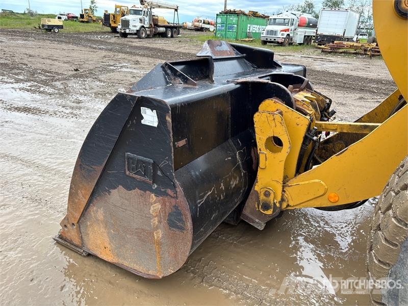 CAT 924K Wheel Loader Pale gommate