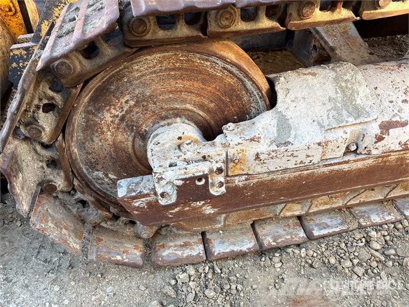 CAT 931 Lánctalpas homlokrakodók