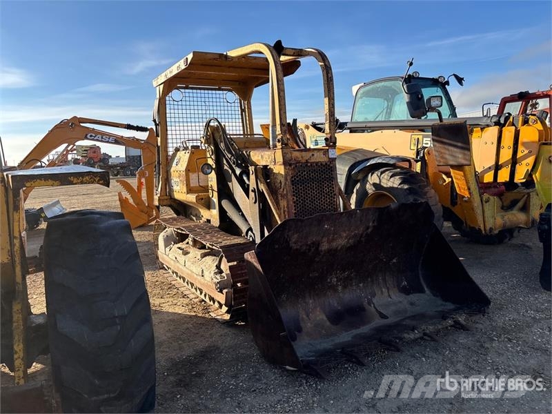 CAT 931 Lánctalpas homlokrakodók