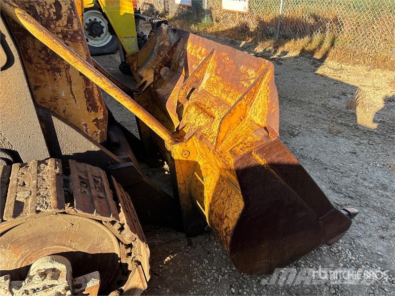 CAT 931 Lánctalpas homlokrakodók
