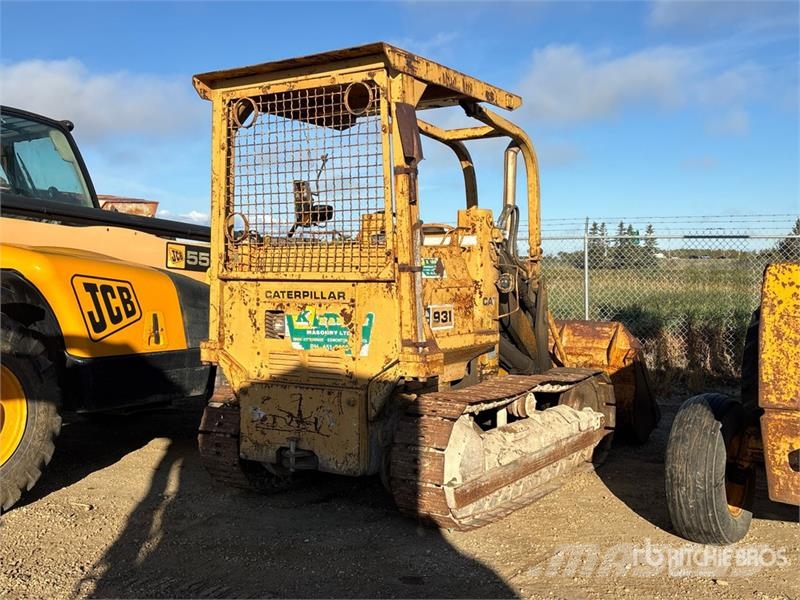 CAT 931 Lánctalpas homlokrakodók