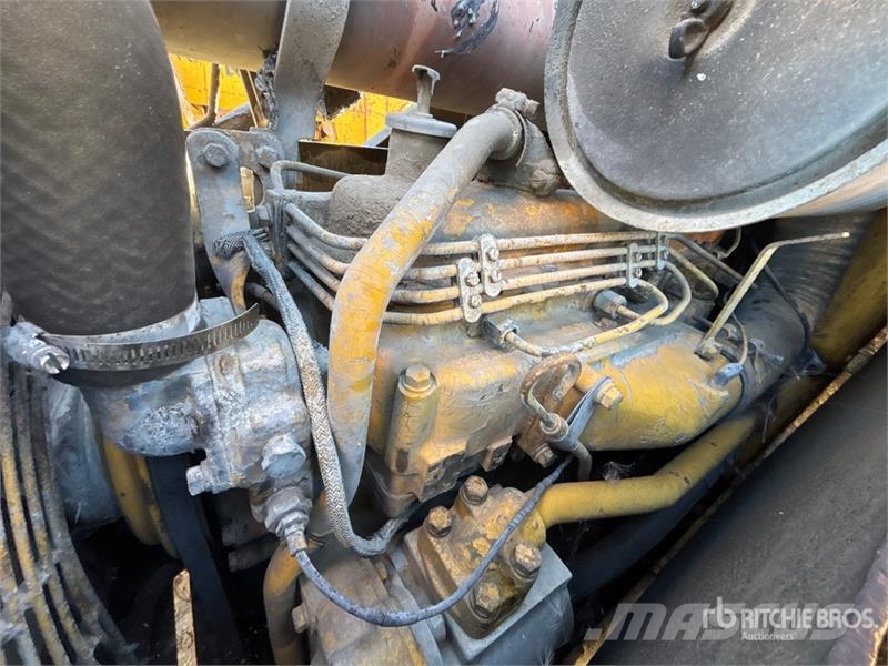 CAT 931 Lánctalpas homlokrakodók