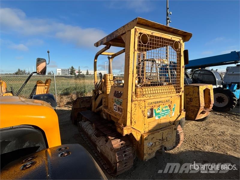 CAT 931 Lánctalpas homlokrakodók