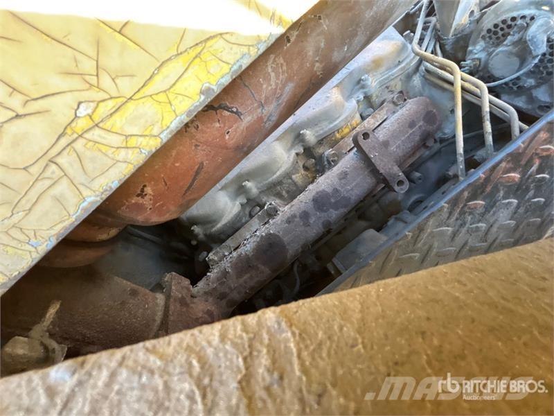 CAT 931 Lánctalpas homlokrakodók