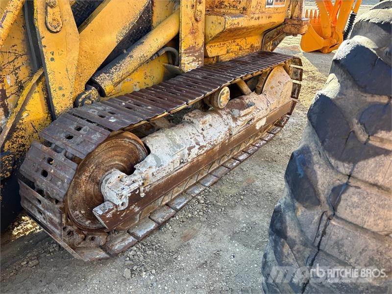 CAT 931 Lánctalpas homlokrakodók