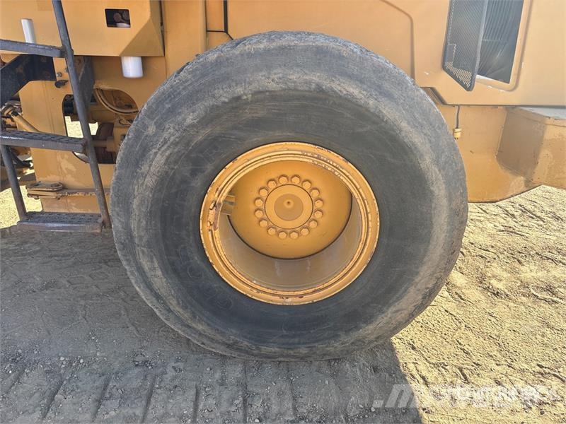 CAT 938G Utovarivači na kotačima