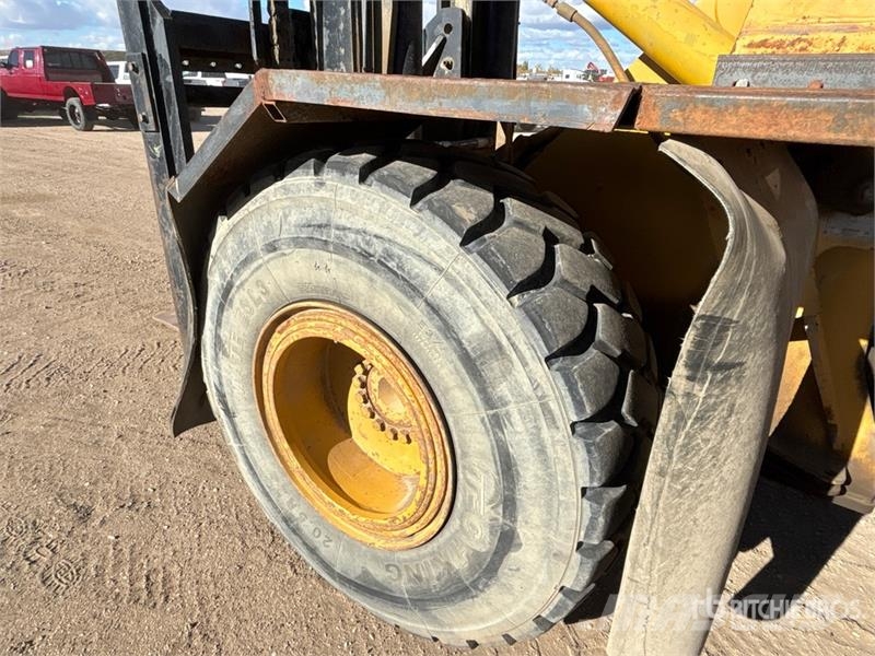CAT 938G Rough Terrain Forklift Arazi tipi forklift