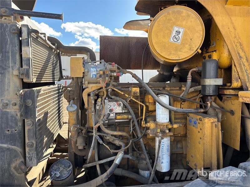CAT 938G Rough Terrain Forklift Arazi tipi forklift