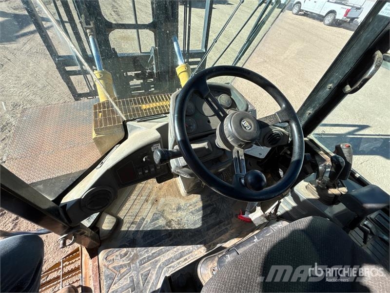 CAT 938G Rough Terrain Forklift Arazi tipi forklift