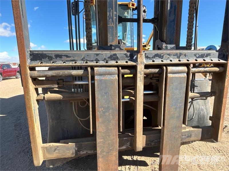 CAT 938G Rough Terrain Forklift Arazi tipi forklift