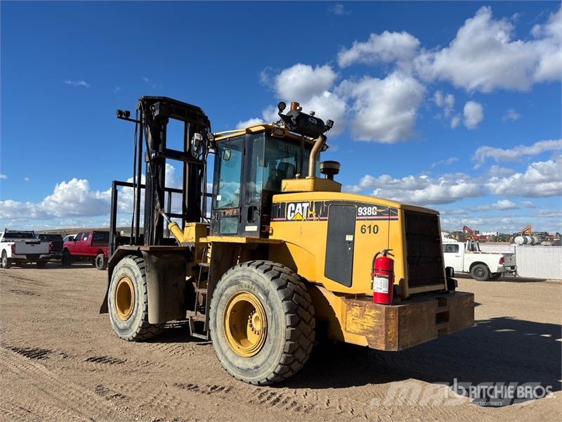 CAT 938G Rough Terrain Forklift Arazi tipi forklift