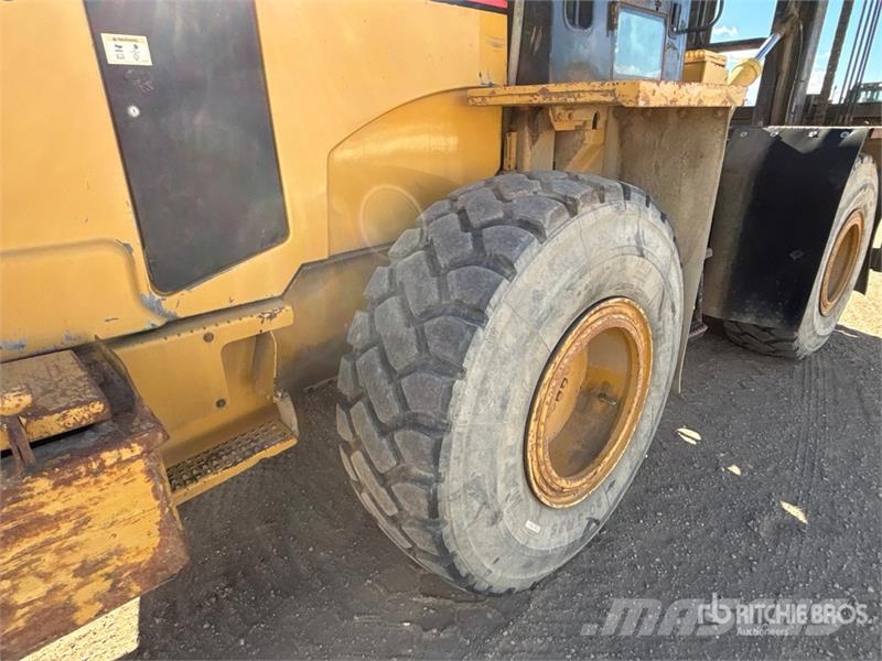 CAT 938G Rough Terrain Forklift Arazi tipi forklift