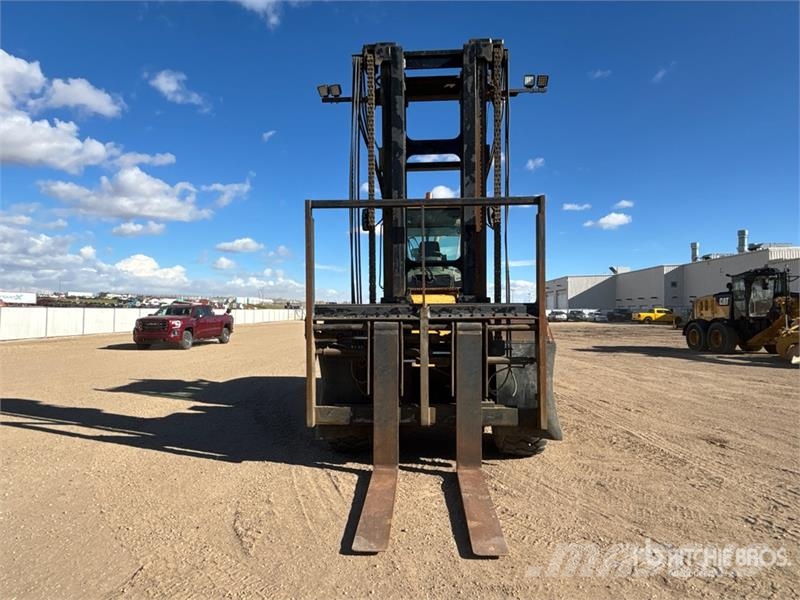 CAT 938G Rough Terrain Forklift Arazi tipi forklift