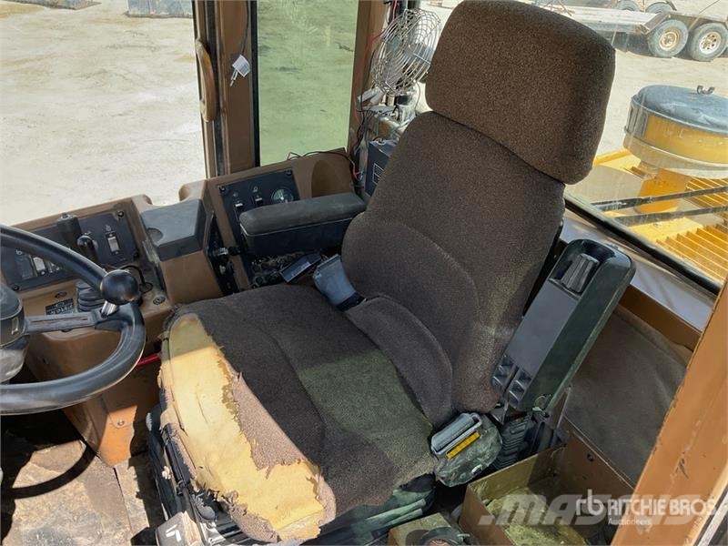 CAT 960F Rataslaadurid