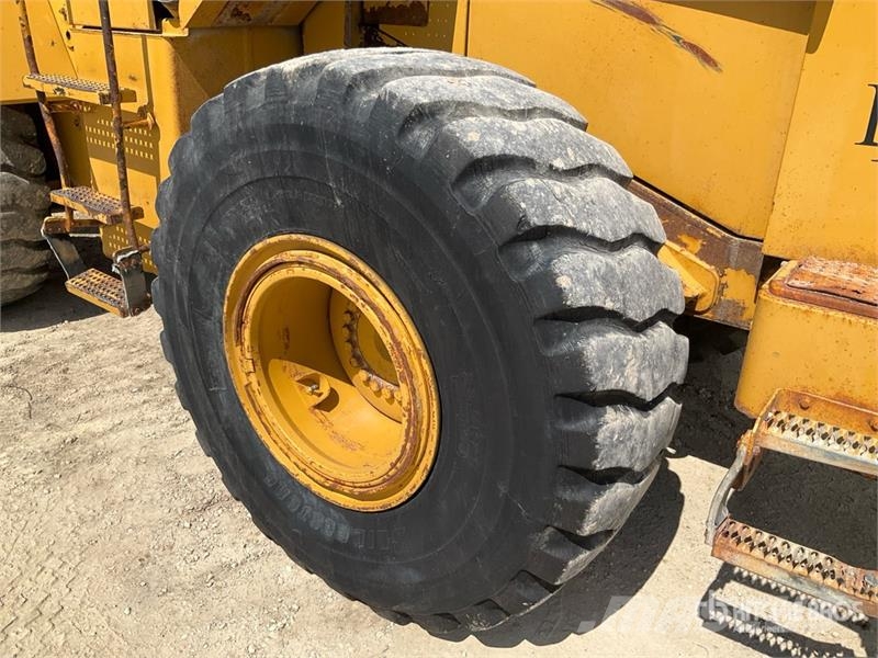 CAT 960F Rataslaadurid