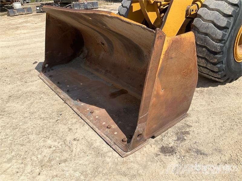 CAT 960F Rataslaadurid