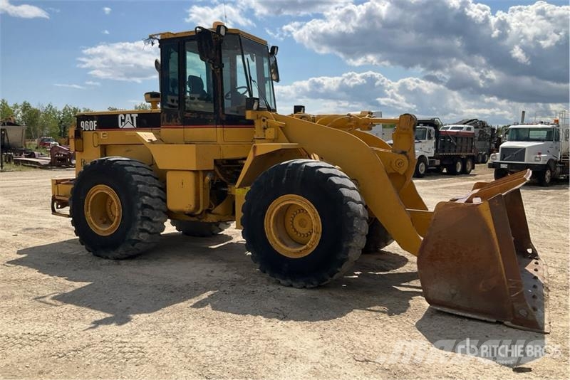 CAT 960F Rataslaadurid