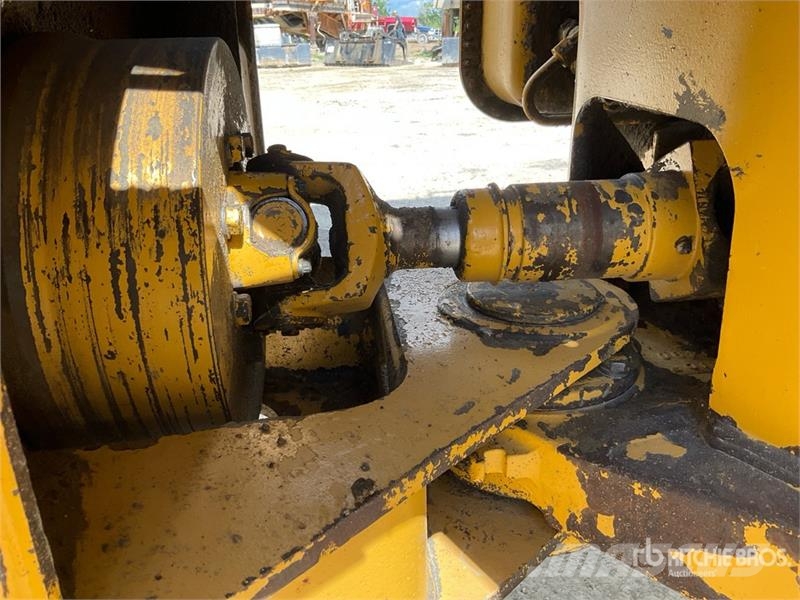 CAT 960F Rataslaadurid