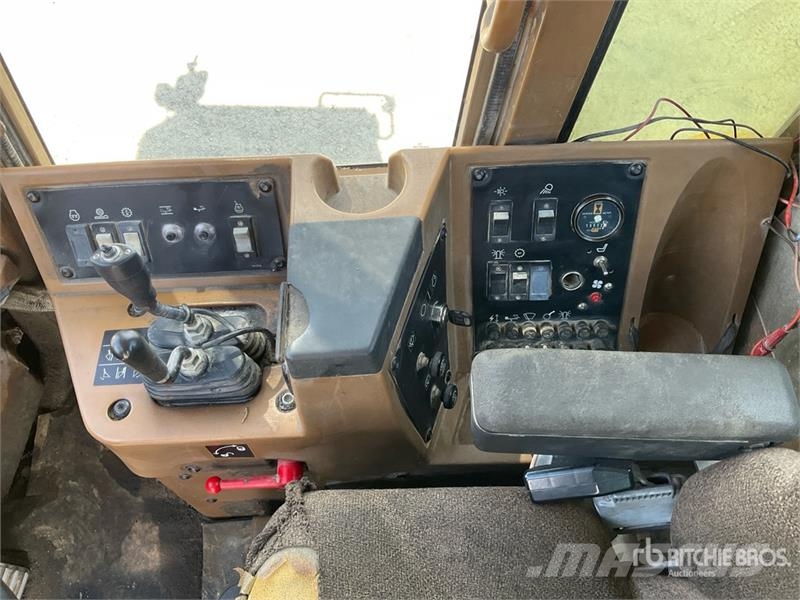 CAT 960F Rataslaadurid