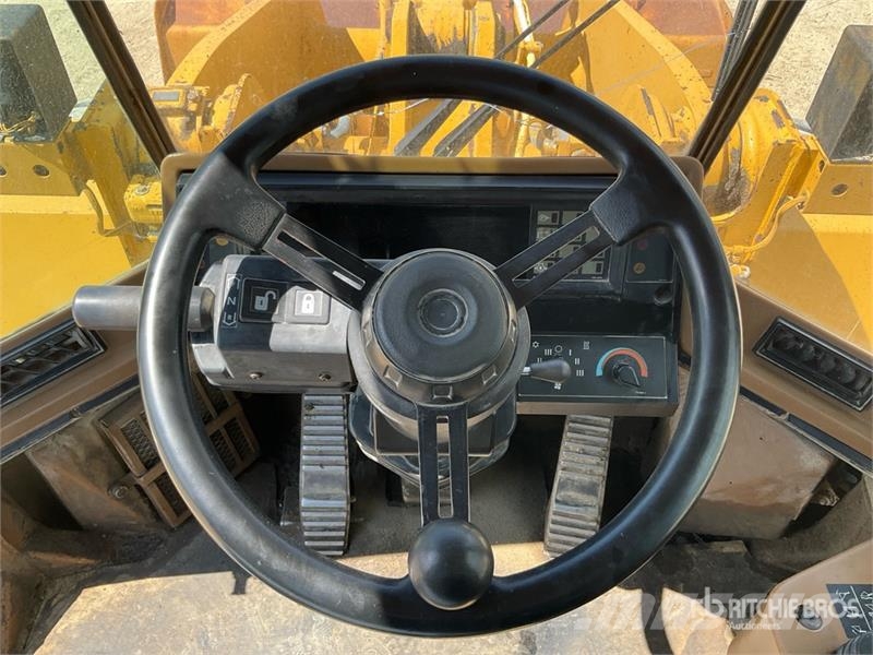 CAT 960F Rataslaadurid