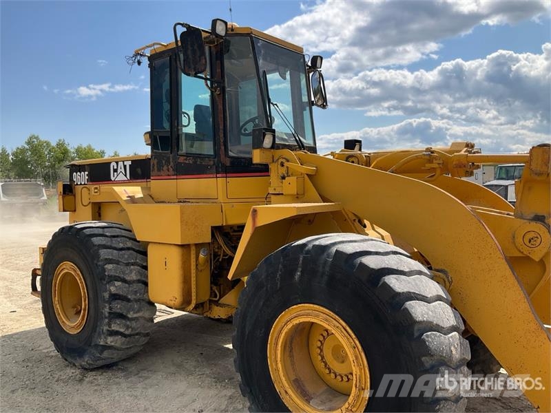 CAT 960F Rataslaadurid