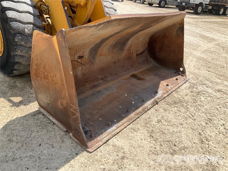 CAT 960F Rataslaadurid