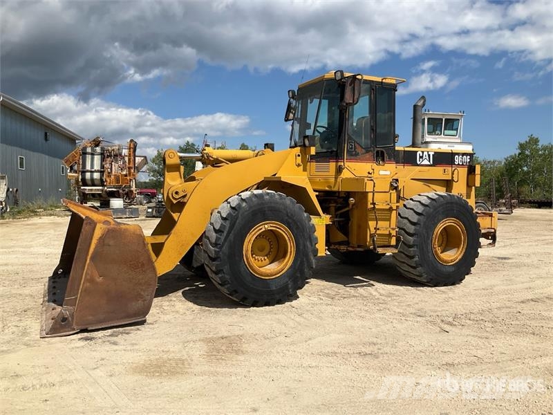 CAT 960F Rataslaadurid