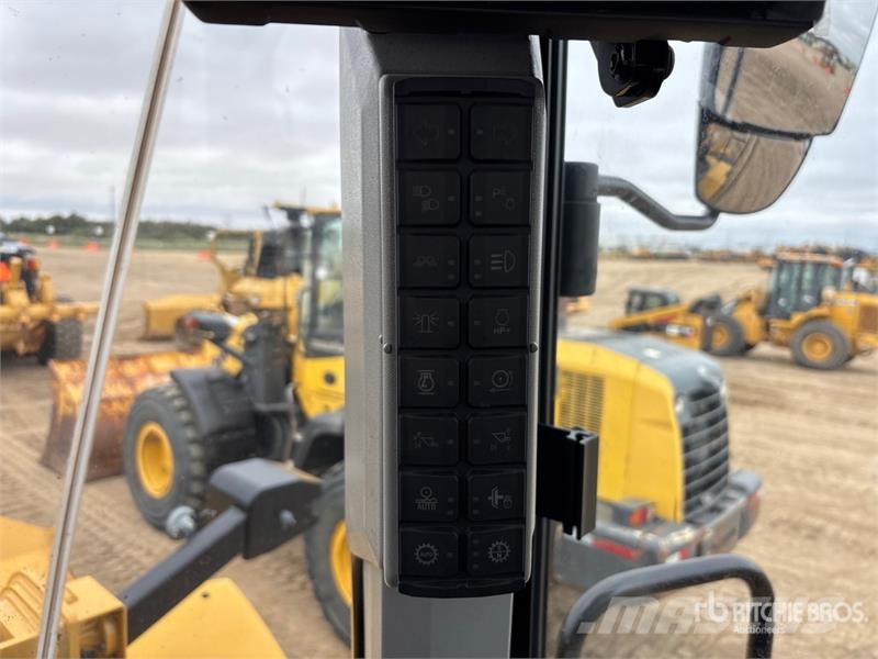 CAT 966 Wheel Loader Wielladers