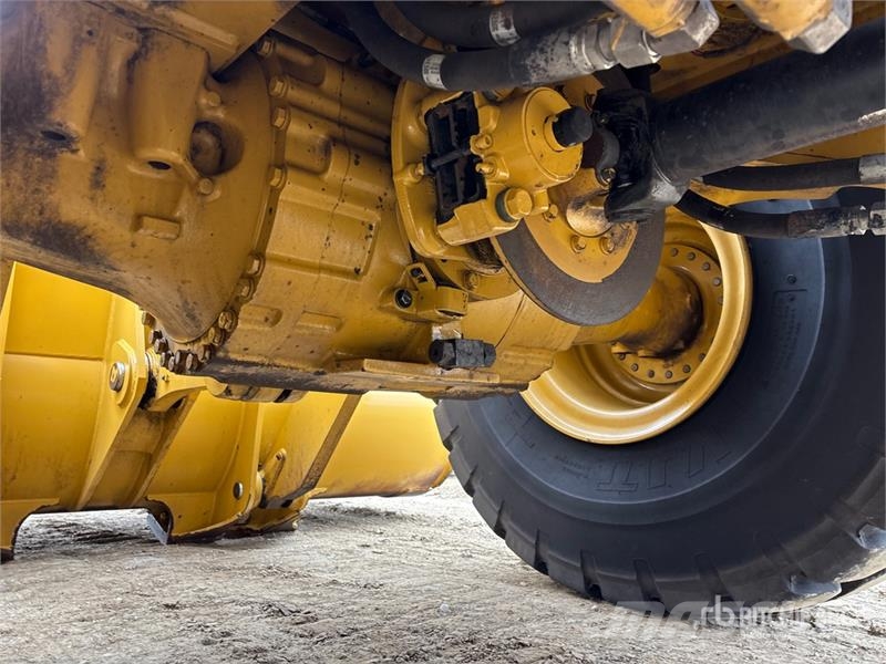 CAT 966 Wheel Loader Wielladers