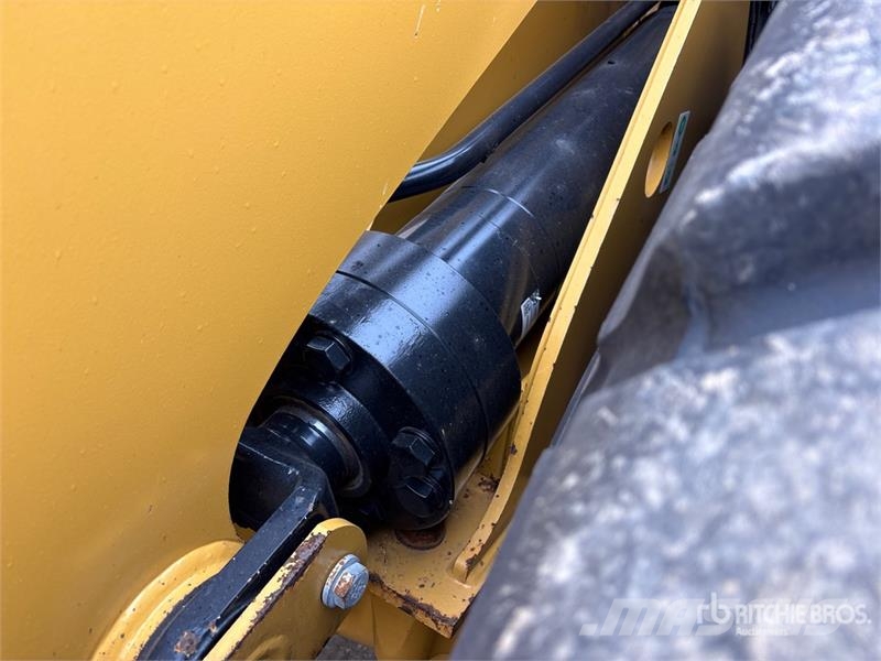 CAT 966 Wheel Loader Wielladers