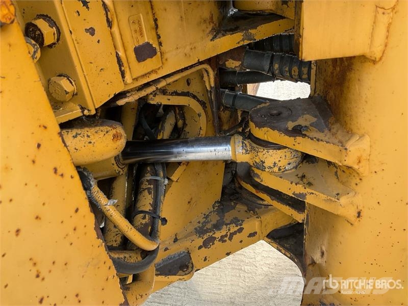 CAT 966C Tekerlekli yükleyiciler