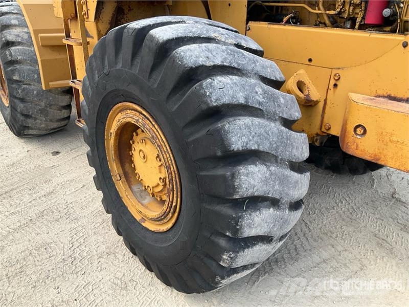 CAT 966C Tekerlekli yükleyiciler