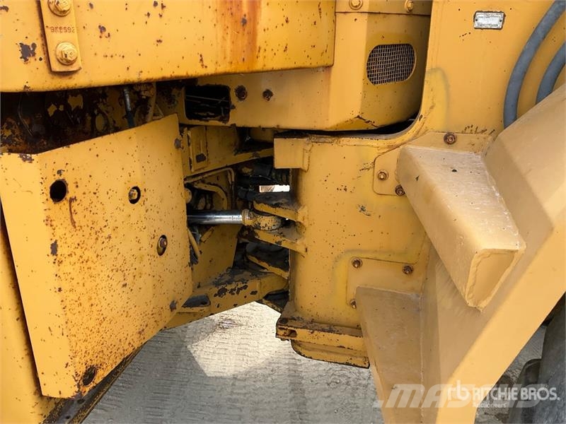 CAT 966C Tekerlekli yükleyiciler
