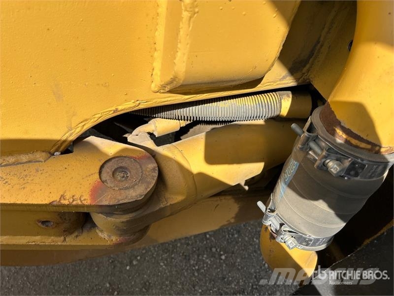 CAT 966C Φορτωτές με λάστιχα (Τροχοφόροι)