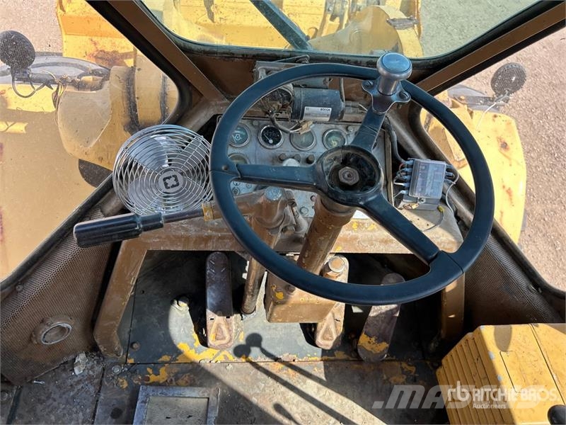 CAT 966C Φορτωτές με λάστιχα (Τροχοφόροι)