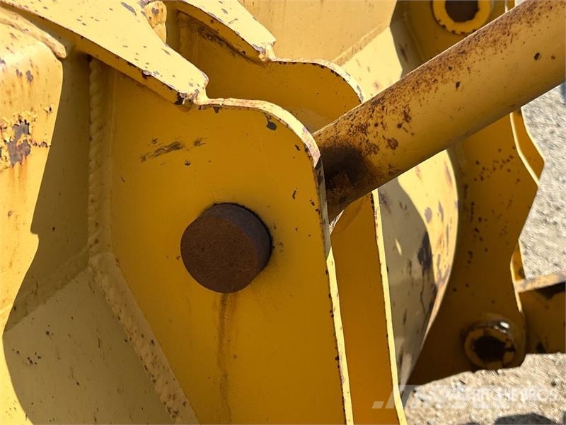 CAT 966C Φορτωτές με λάστιχα (Τροχοφόροι)